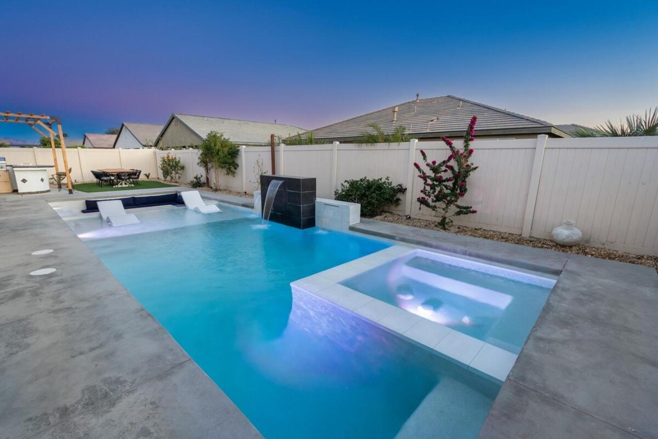 Vila 5Br3B Pool, 2Mi To Fstvals, Ev Chrgr, Gym, Games Indio Exteriér fotografie